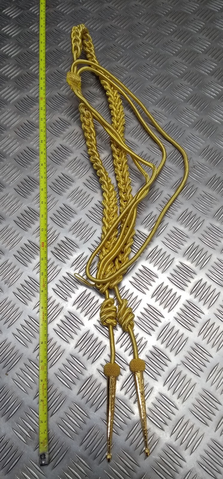 Bahrain Ceremonial Aiguillette Officers Lanyard Metallic Gold Insignia Tip Ends