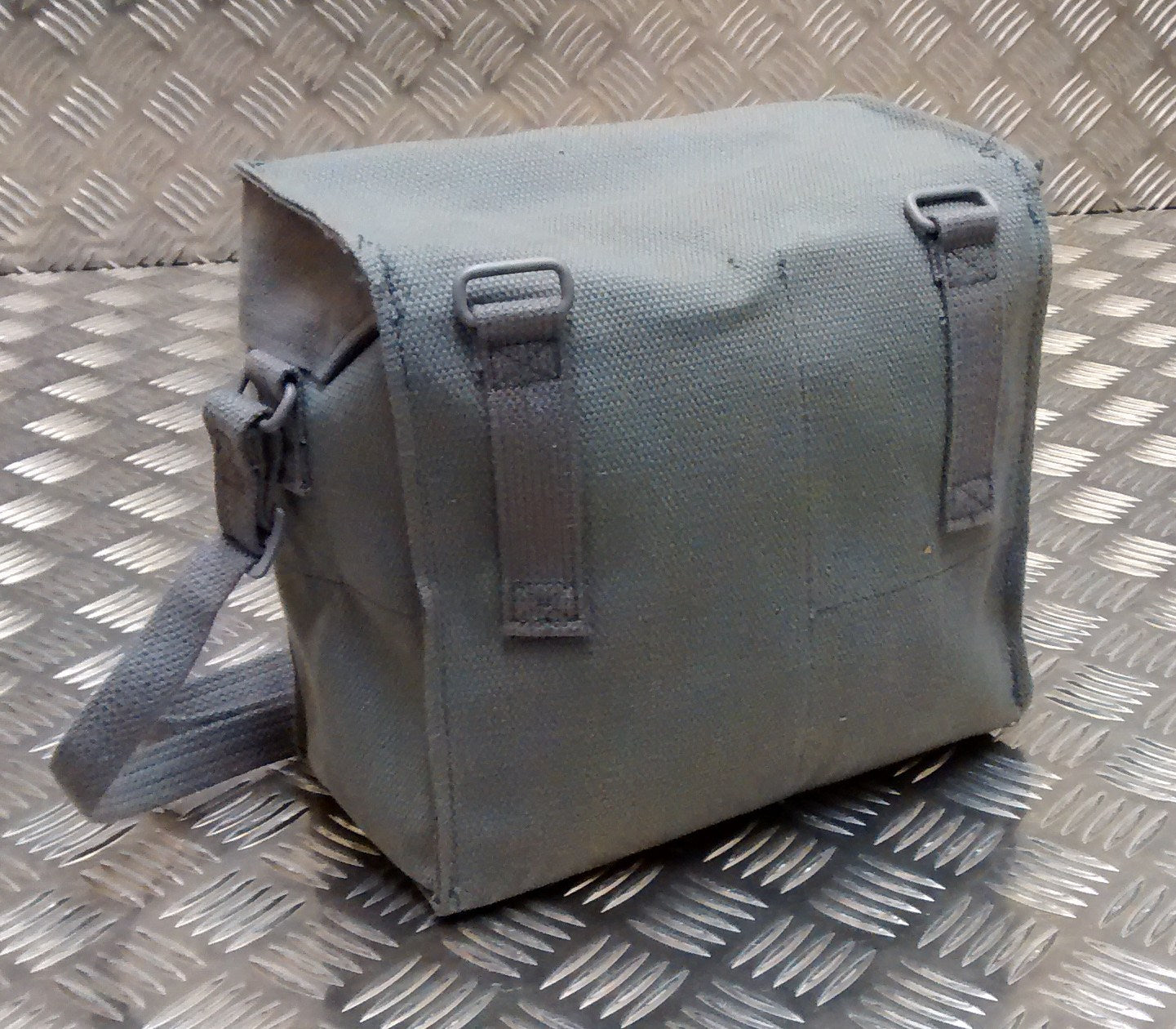 Genuine Danish (CD) Army Vintage Gas Bag. Side / Shoulder / Haversack - NEW
