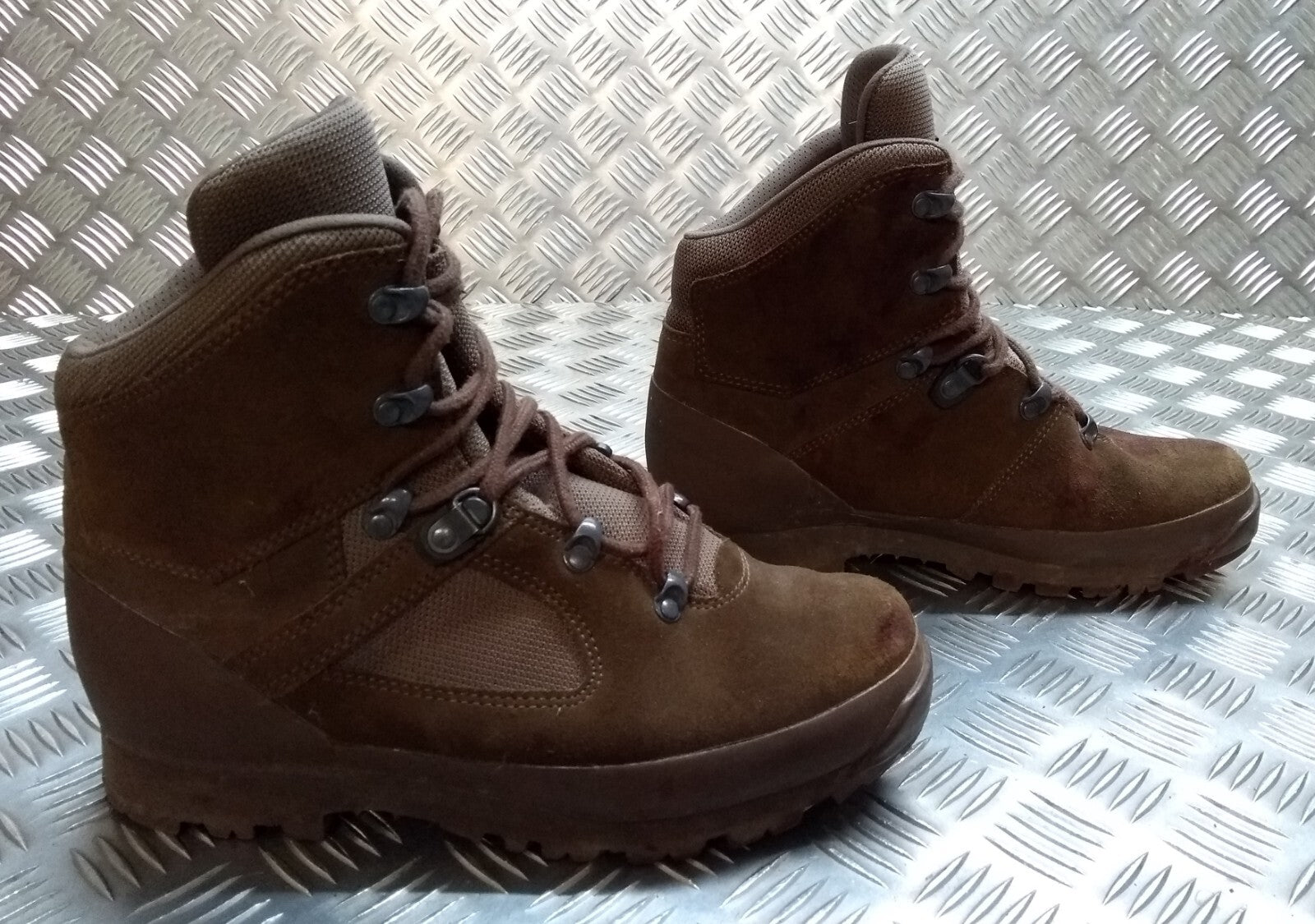 Haix Combat Boots Army High Liability B Suede Desert Footwear UK Spec 8M