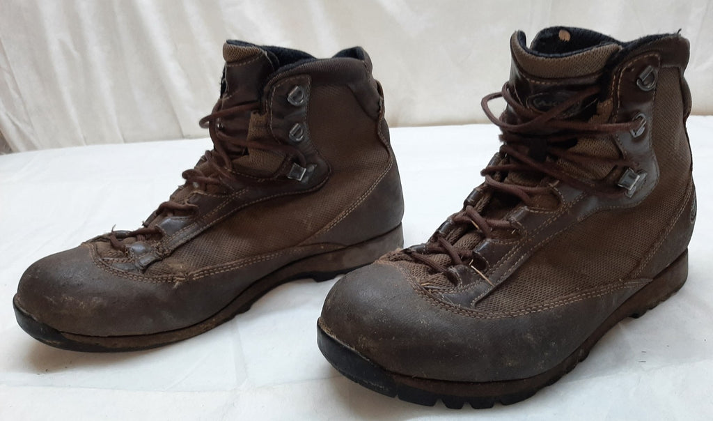 AKU MVP Boots Lined GTX Combat With Vibram Soles Genuine British Army Spec 10M