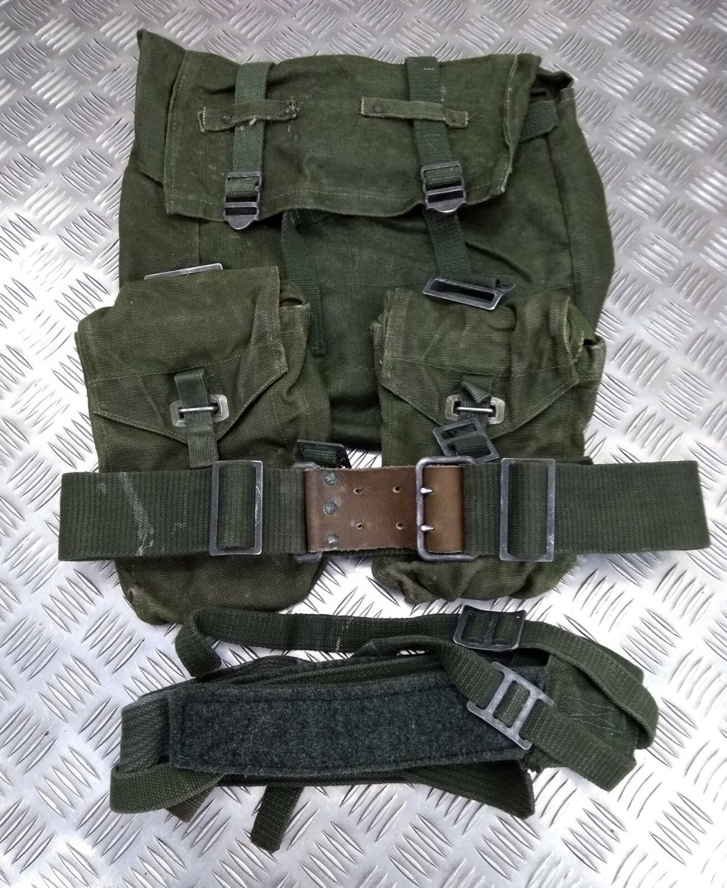 Genuine Vintage Army Webbing Set / Battle Pack Belt And Pouches Heavy Canvas G2