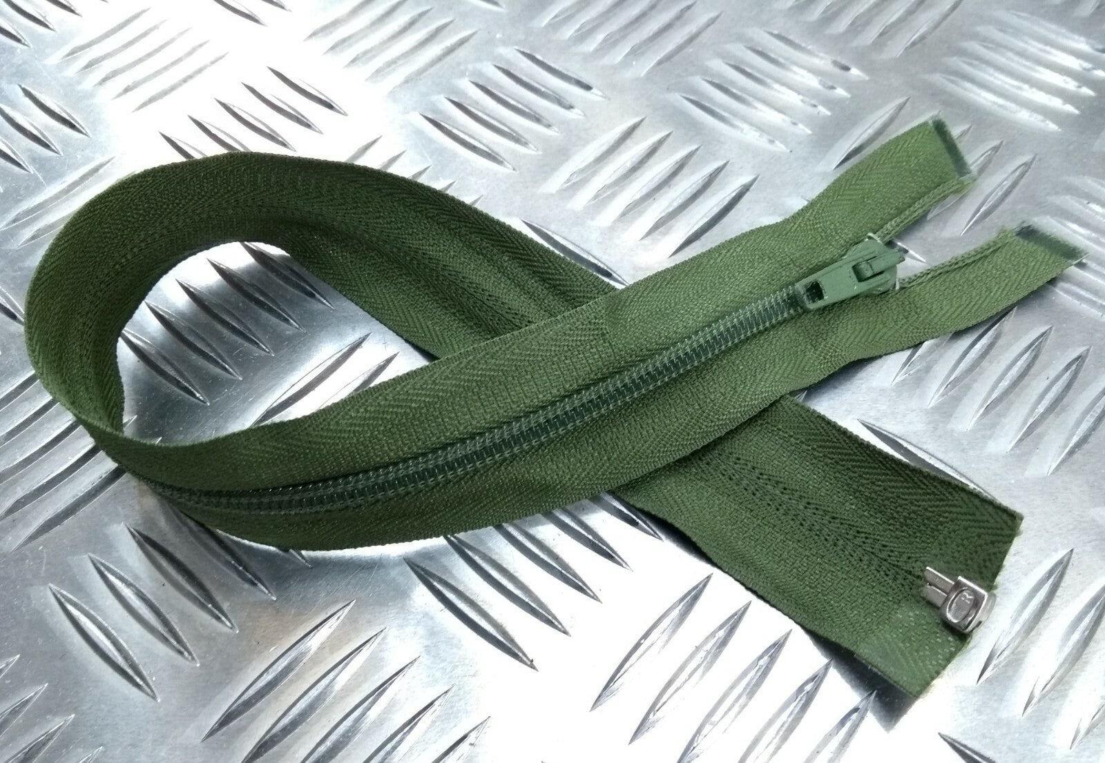Genuine British Issue 40cm Open End Zip Zipper Army Green