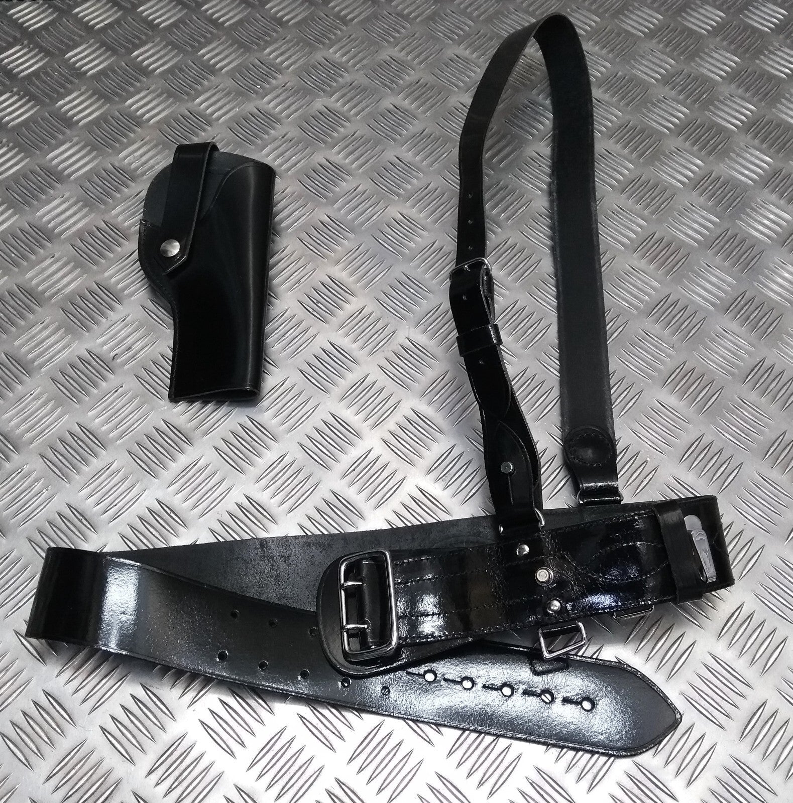 Sam Browne Patent Hi Sheen Black Leather With Chrome Fixings Includes 9mm Pouch