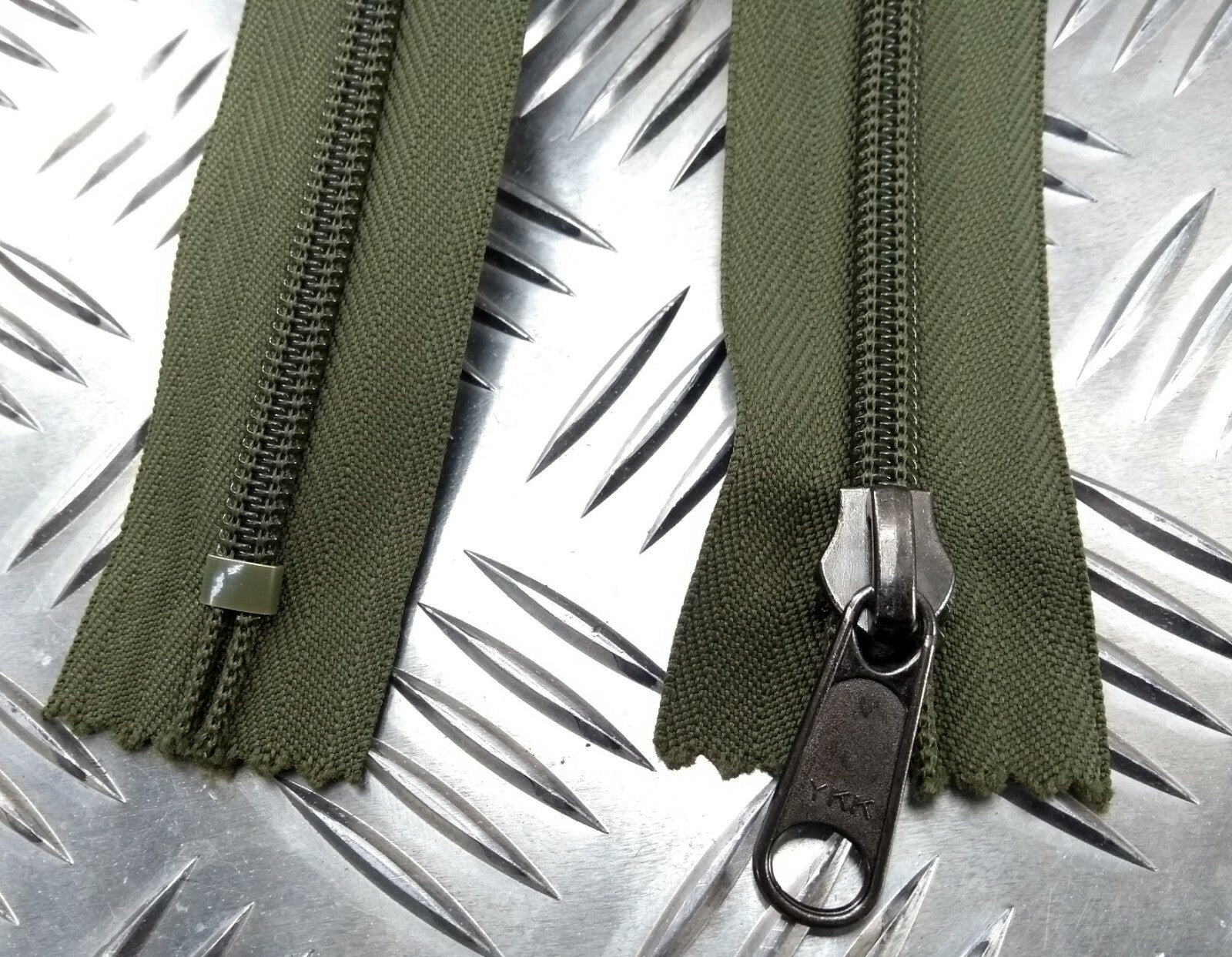Genuine British YKK 175cm Closed End Green Heavy Duty Zip Zipper
