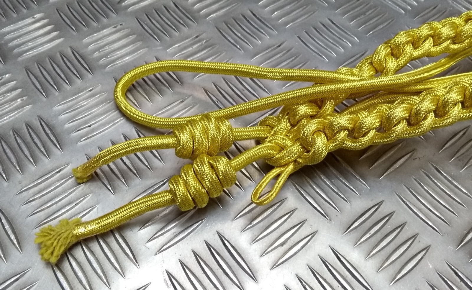 Army Ceremonial Aiguillette / Officers Lanyard Metallic Gold No Tip Ends Present