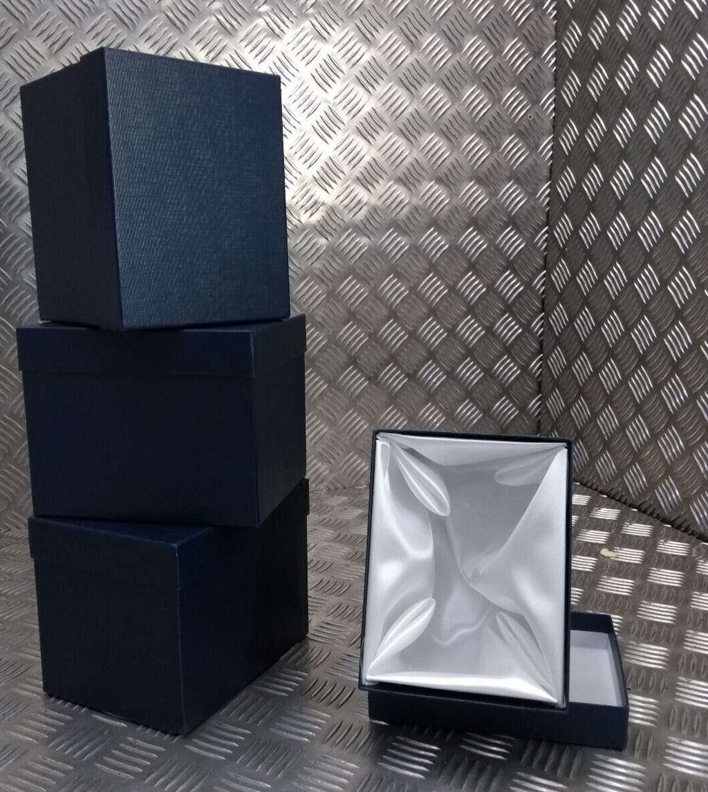 Decorative Blue Gift / Storage Boxes with White Canvas Lining & Removable Lid x4