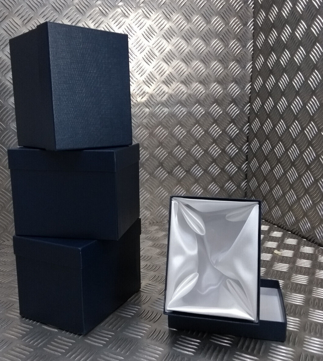 Decorative Blue Gift / Storage Boxes with White Canvas Lining & Removable Lid x4
