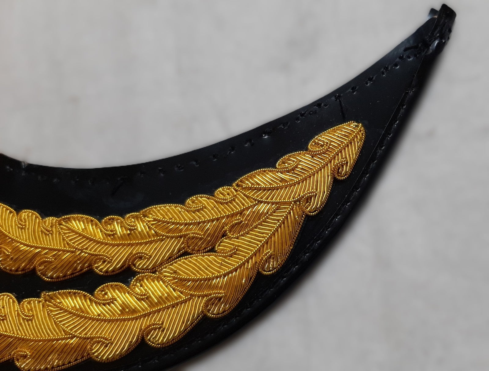 General Officer Peak British Oak Leaf Gold Wire Sprig Dress Hat Visor M