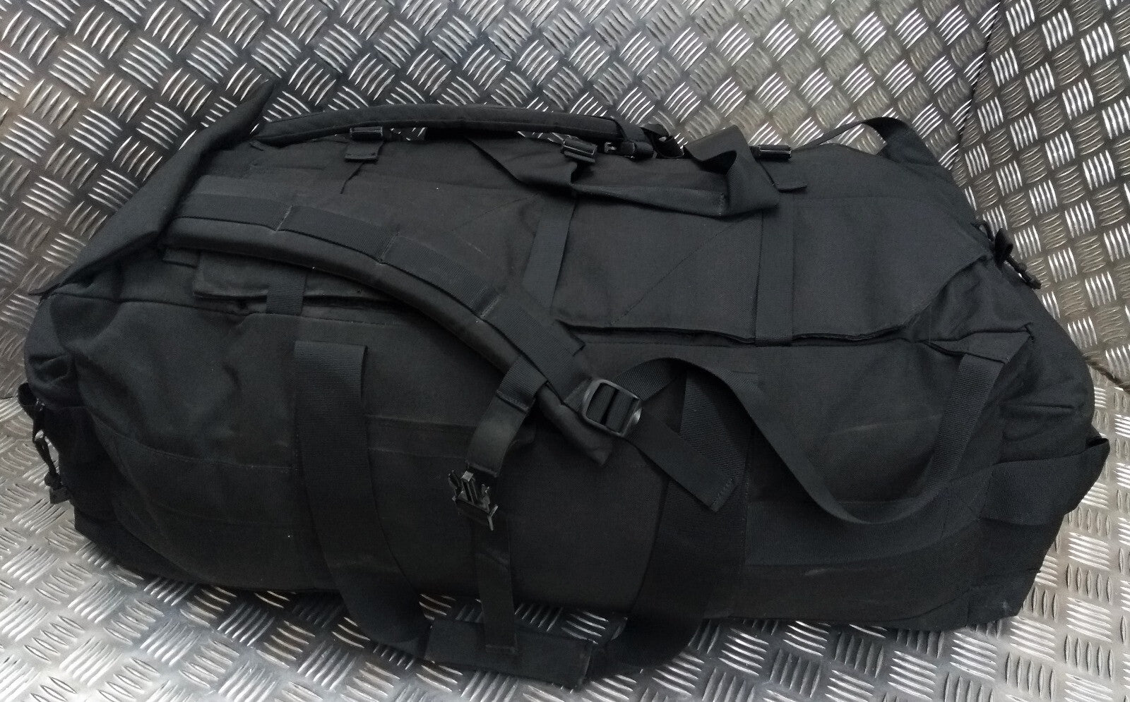 British Issue 100LT Operational Travel Bag / Rucksack with defects