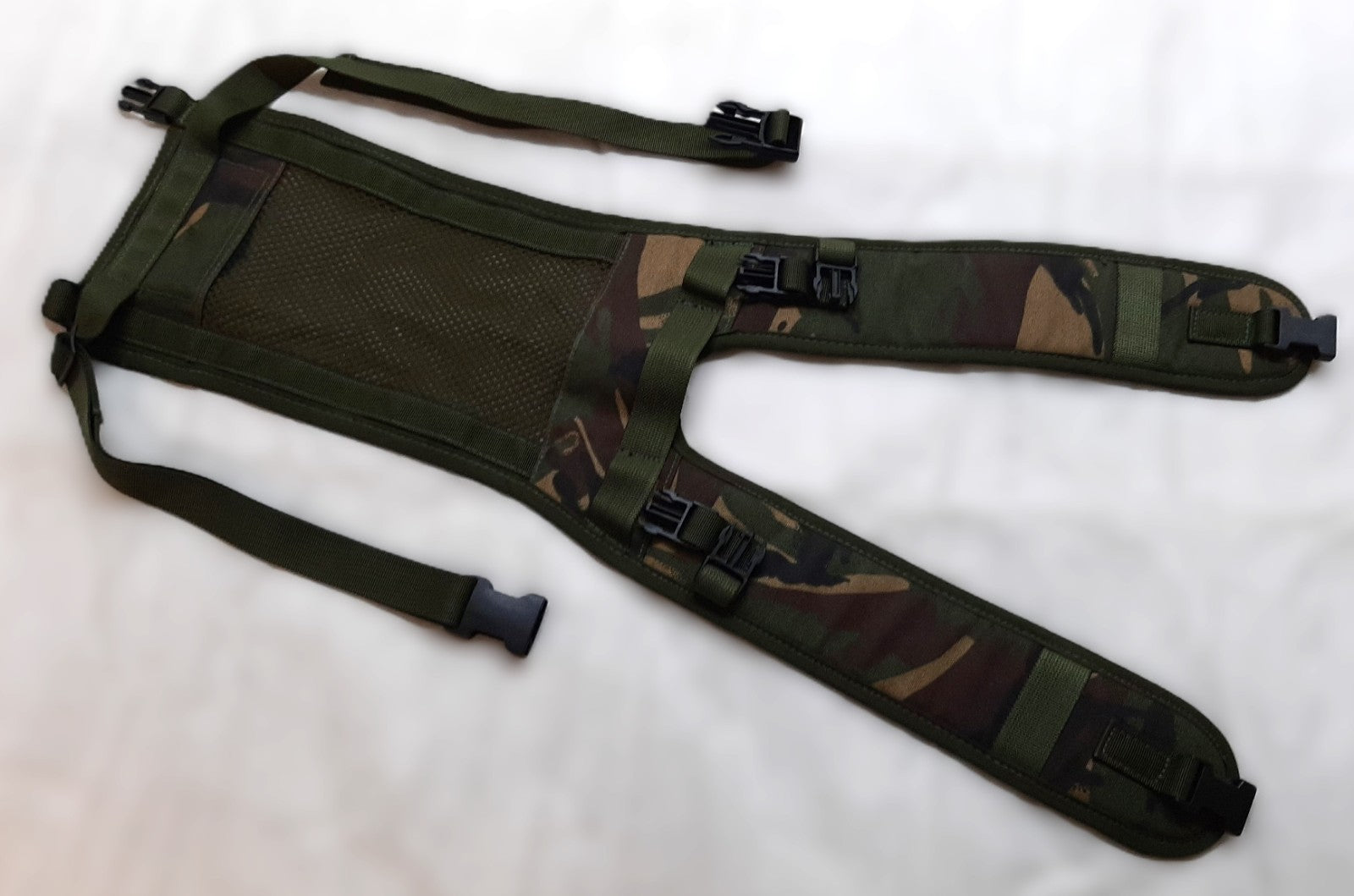 British Army Yoke DPM IRR Soldier 95 / 2000 for Pouch Side Rucksack UK Camo Mk2