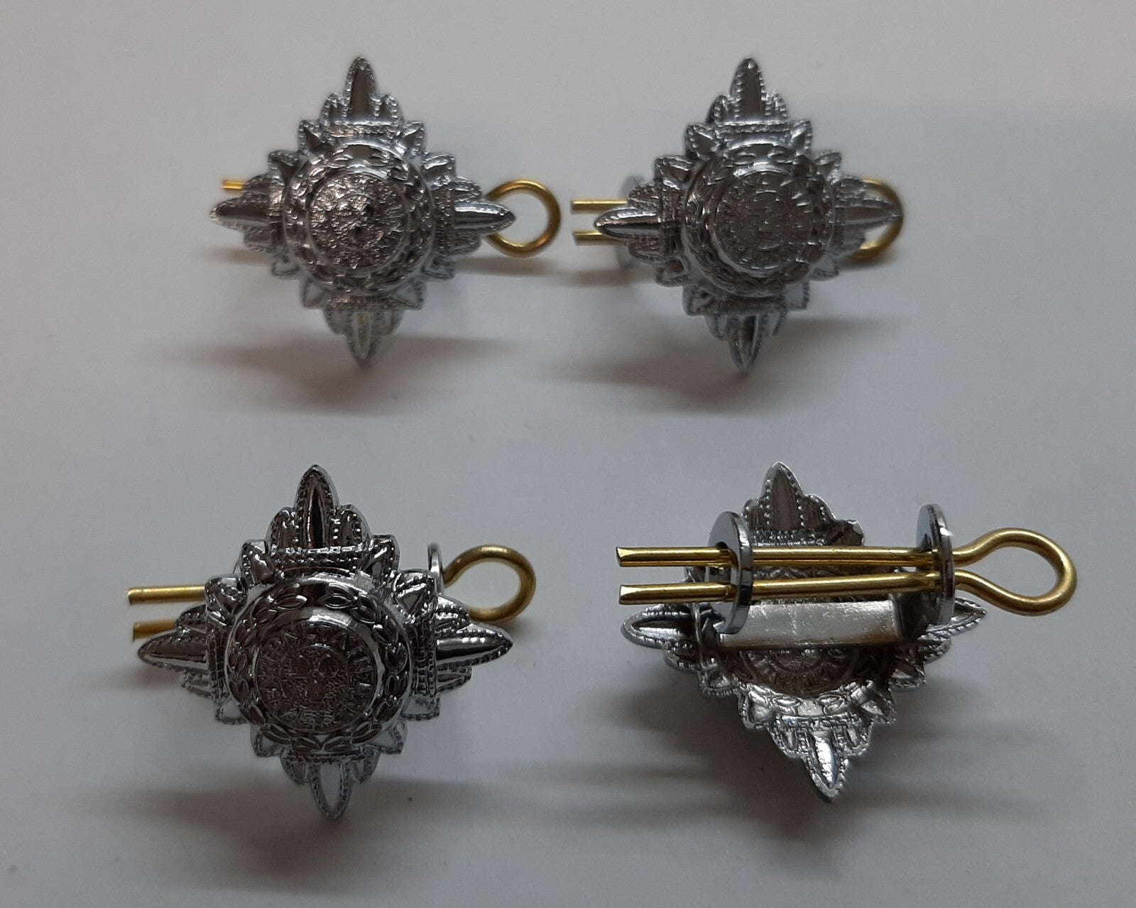 British Made Mil-Spec Metal Officers Rank Pips Silver Chrome Tria Juncta In Uno