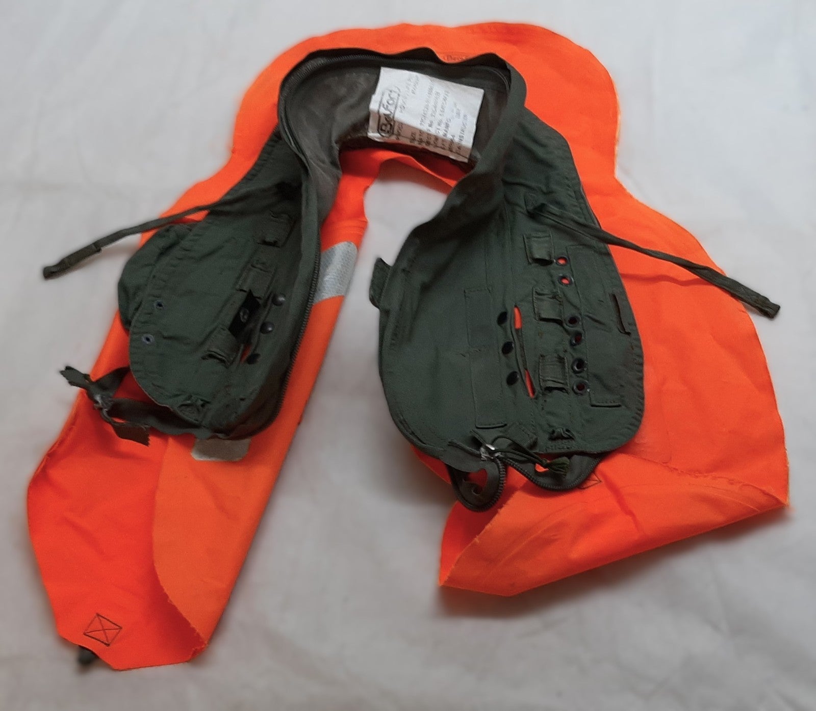 Fast Jet Pilot Aircrew Life Preserver Pouch and Buoyancy Aid For Mk40L Mk41