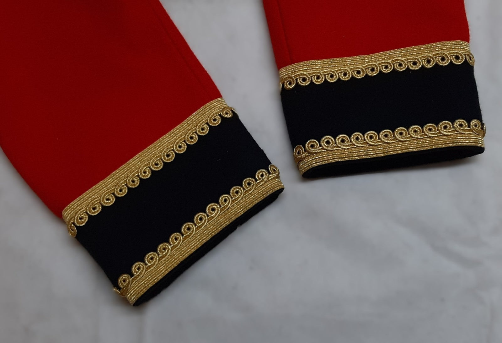 British Army HCMR Trumpeter's Tunic LG Bandsmans Red Jacket 40"