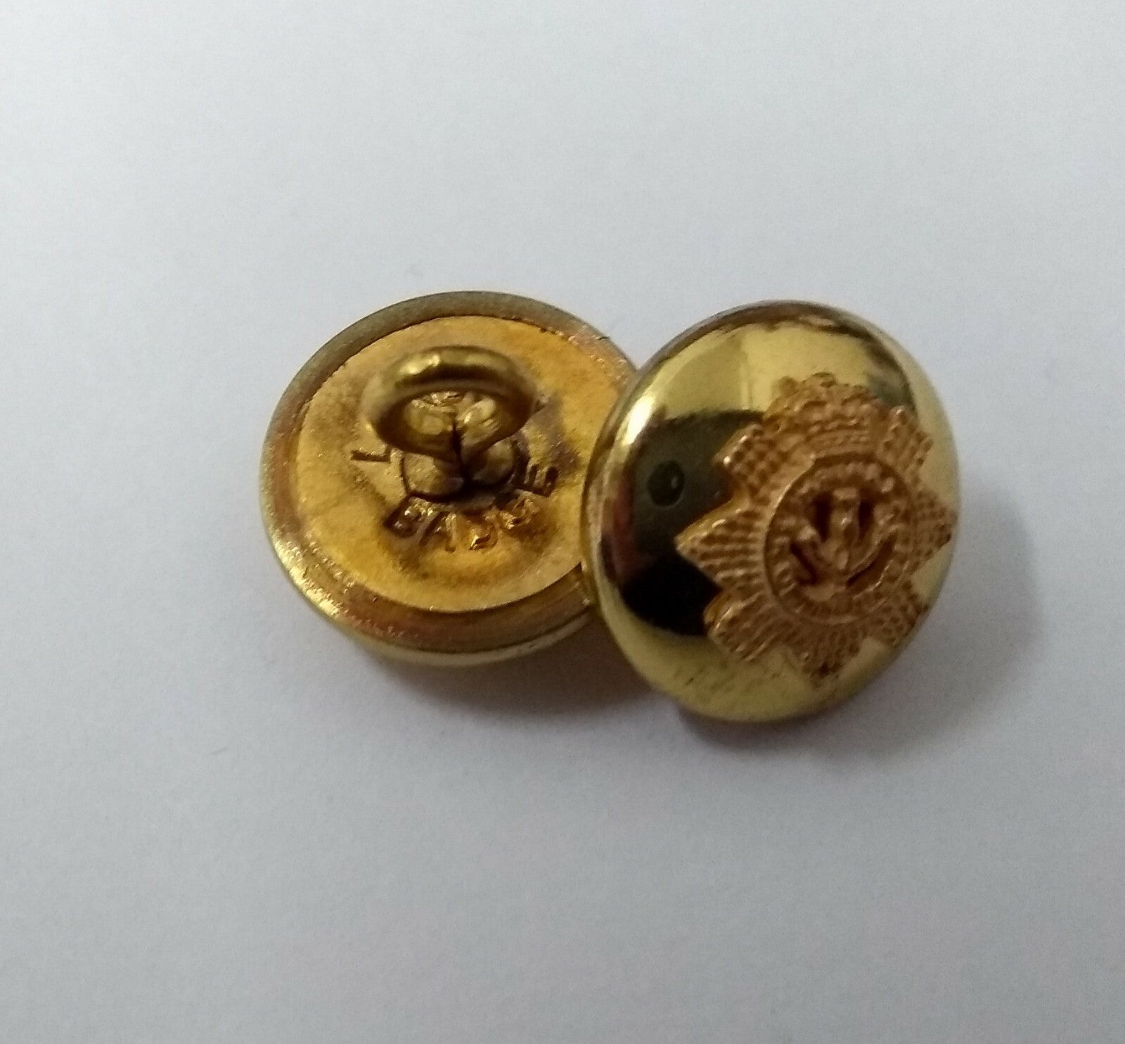 Genuine British Army Issue The Scots Guards Mounted Gilt Dress Cap Buttons 22L