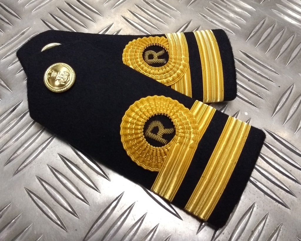 Genuine British Royal Navy RNR Lieutenant Shoulder Boards Complete With Buttons