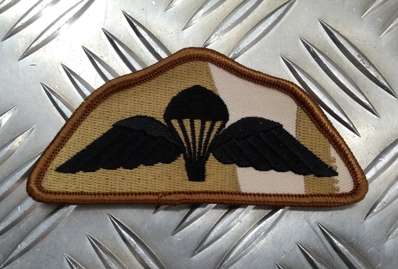 Genuine British Army Issue DDP Desert Camo Subdued Para Wings Patch Badge NEW