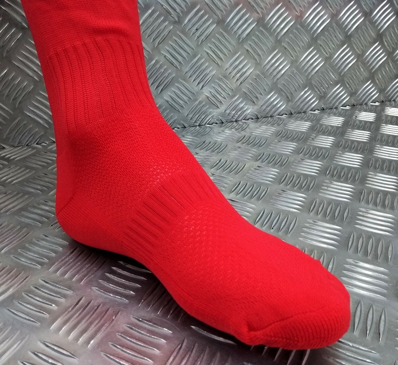 Genuine British PTI Issue Training Performance Sports Socks Red Large