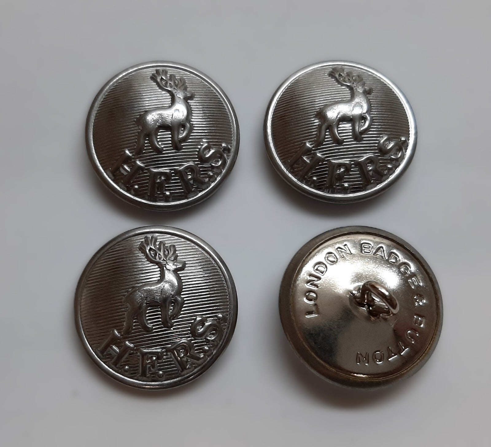Hertfordshire Buttons Ring Back H F R S Obsolete Stag / Hart Insignia 38L 3 Pr