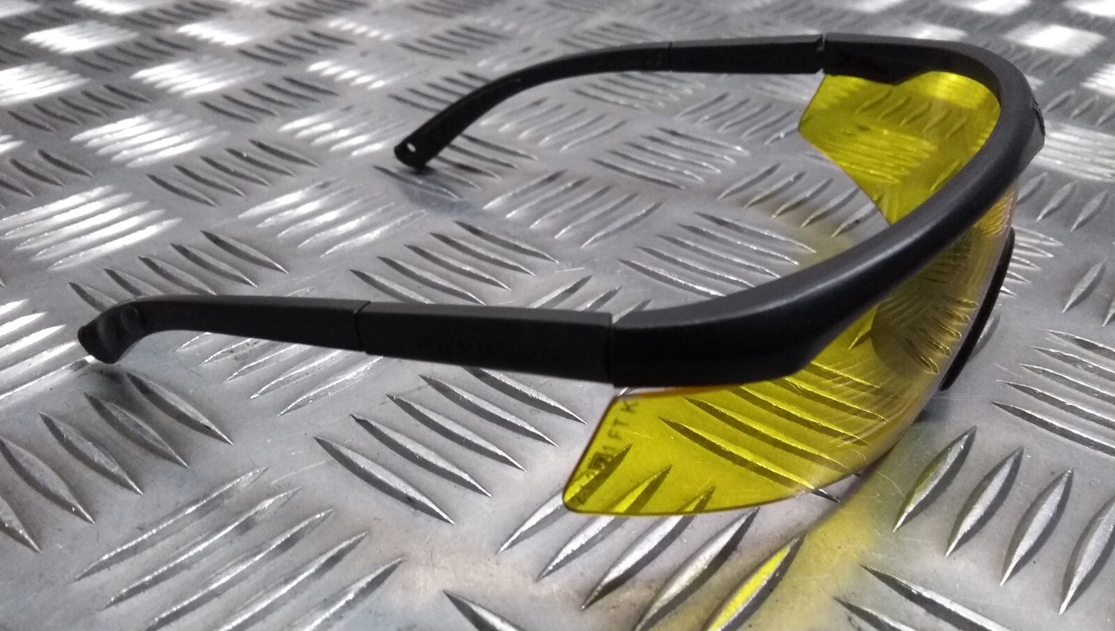 Army Ballistic Glasses Revision Version 2 Hi Contrast Yellow Lens & Soft Case