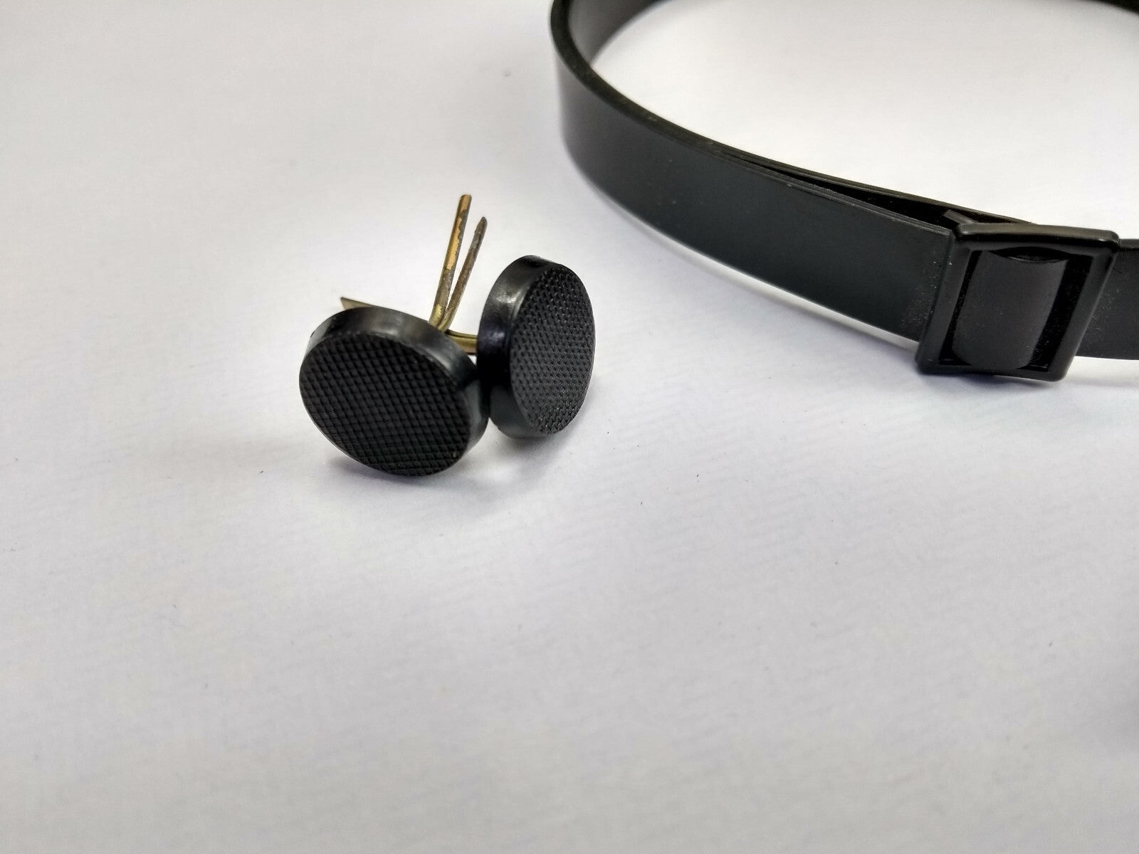 Chin Strap & Black Plastic Split Pin Buttons for Tri-Service Dress Hats