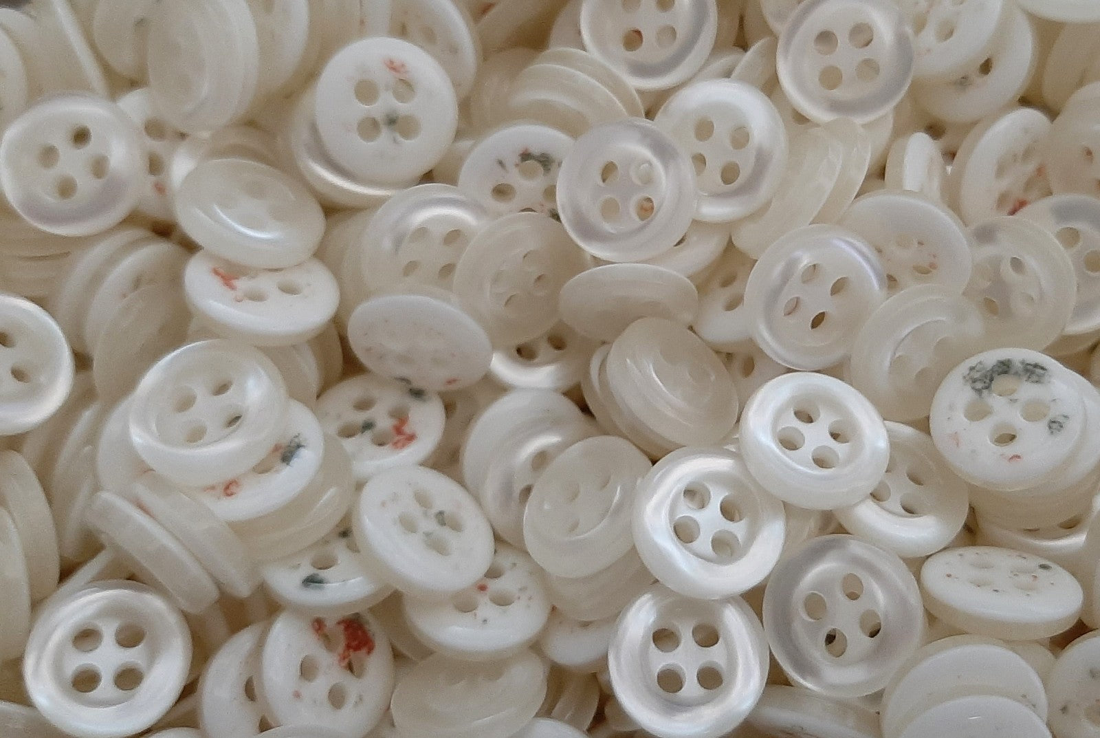 100 Vintage Buttons 4 Hole Shirt / Shank Anchors Pearlesque Clear White 10mm NOS