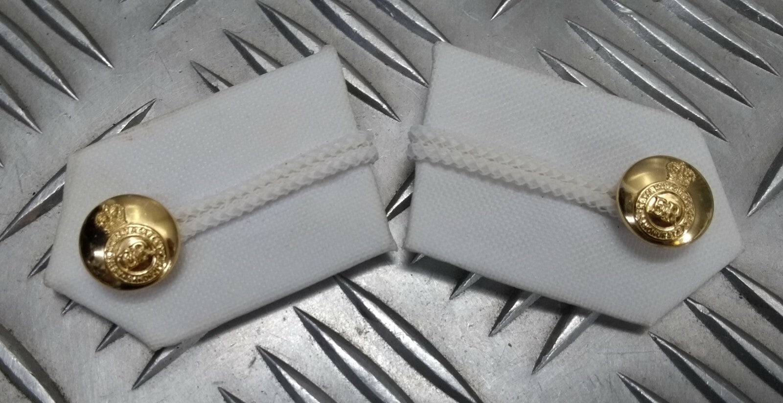 RMAS Genuine British No1 Sandhurst Academy White Gorget Collar / Tabs Short