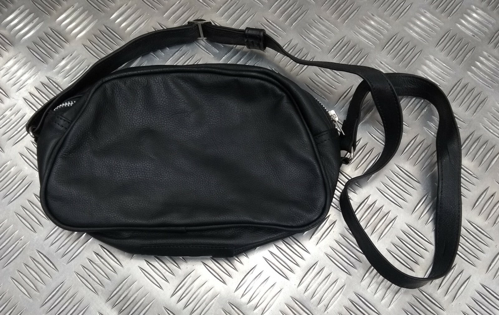 Genuine Hobson Uniform Issue Officers Black Leather Shoulder Zipped Handbag