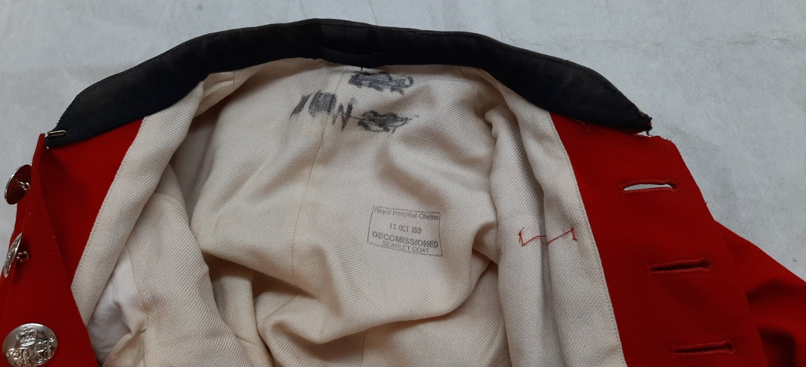 Red Long Coat Royal Hospital Chelsea Queens Crown British Army Uniform Faulty