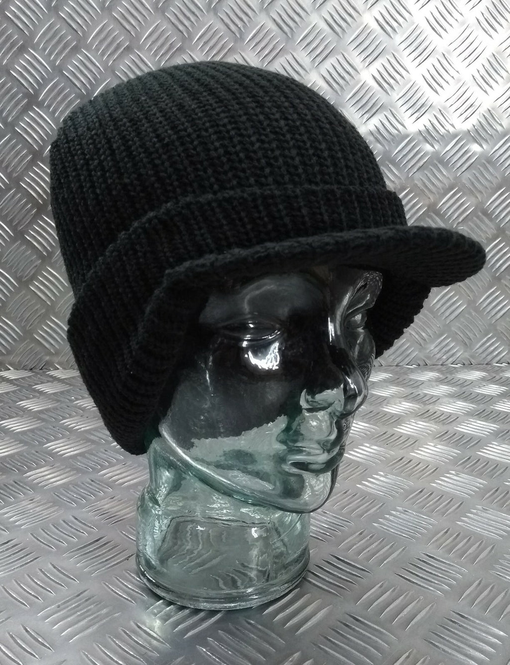 Black Peak / Peaked Beanie Hat / Radar Cap - One size - BRAND NEW