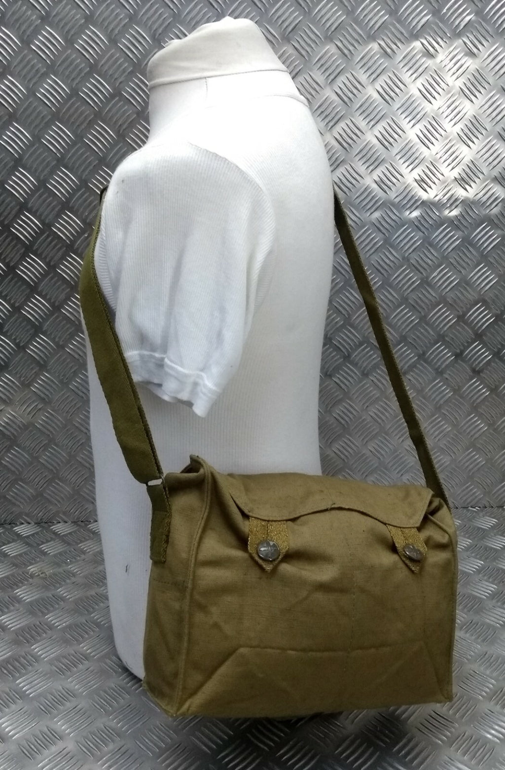 Genuine Army Vintage Gas Bag / Side / Shoulder / Messenger Bag - G1 70s Issue
