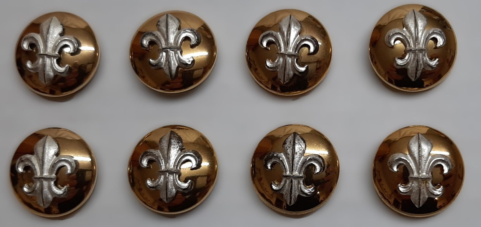 The Duke of Lancaster's Regiment No2 Ring Back Buttons British Army Insignia O/R