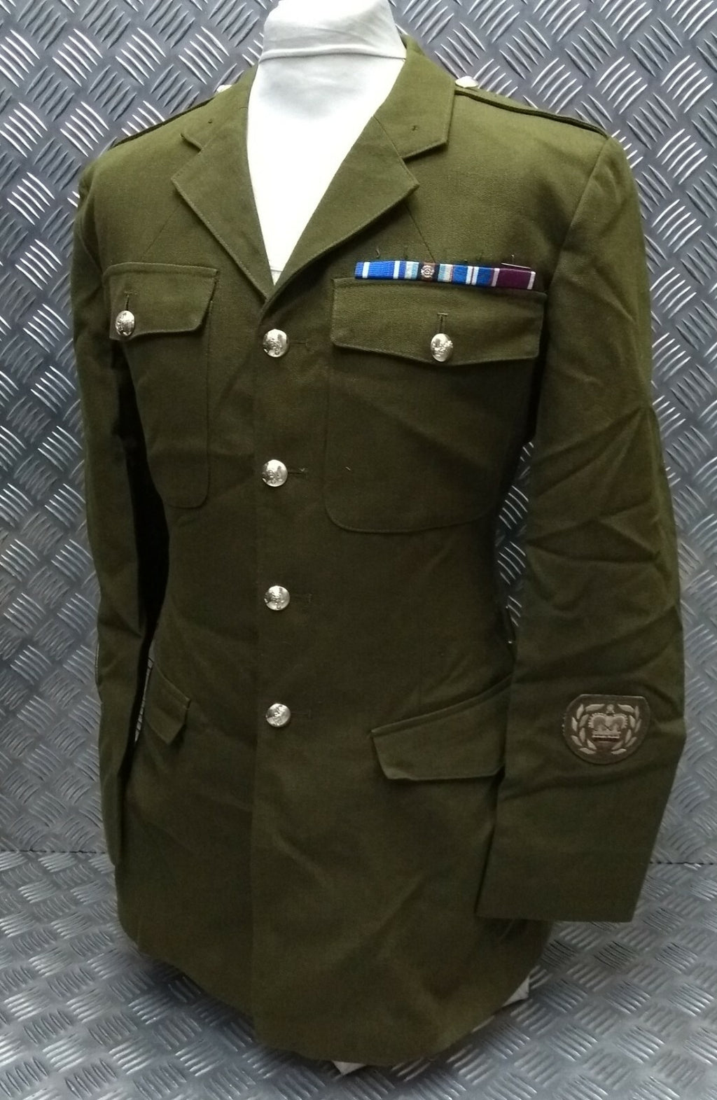 British Army No2 REME Regiment Dress Jacket Fully Buttoned With Insignia Patches