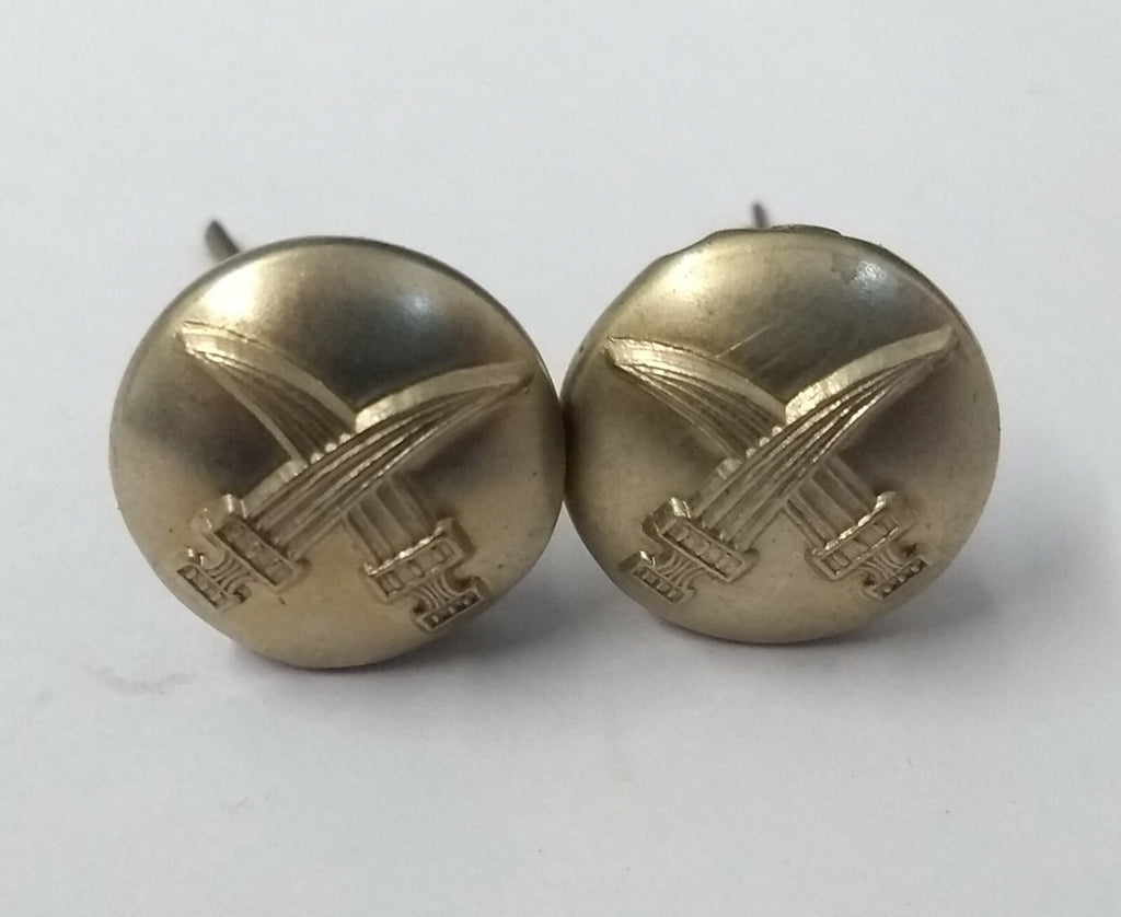Genuine British Made Bahrain Obsolete Insignia Nickel Prong Buttons X2 ASBT236