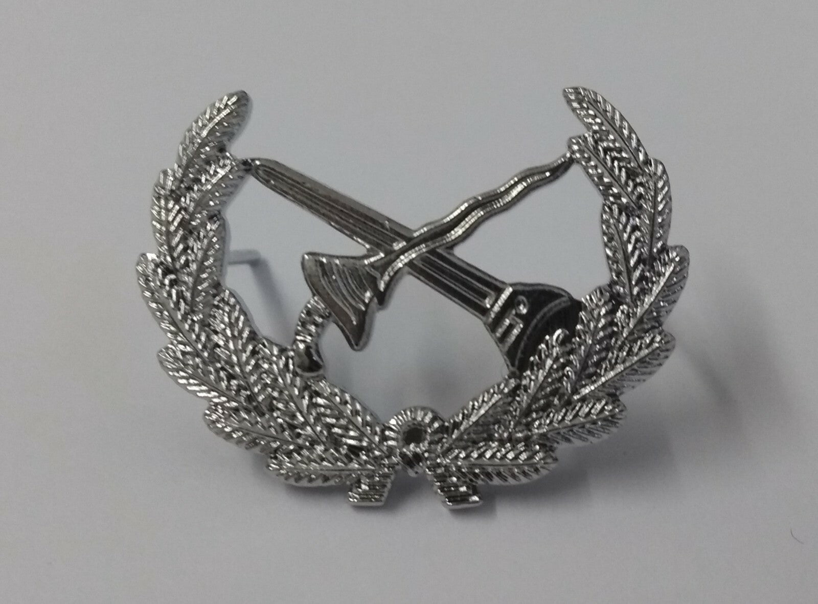 Sword & Scabbard Crossed Chrome Prong Back Obsolete Pattern- NEW
