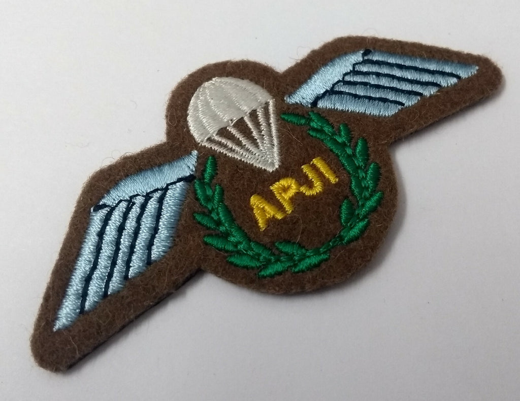 Genuine British Army Issue No2 Dress APJI Jump Instructor Para Wings Patch