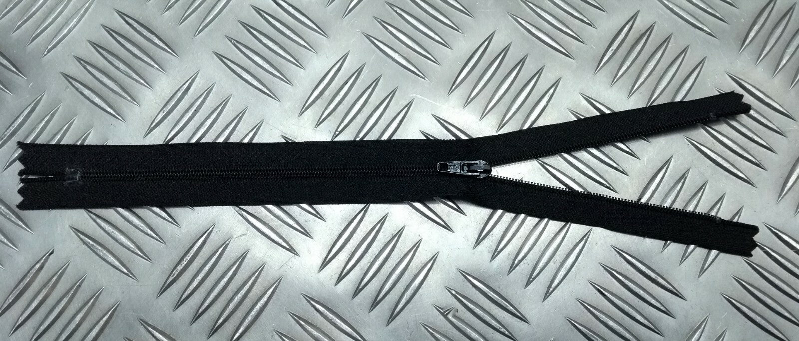 Mil-Spec YKK Zip Zipper Black 25cm Closed End