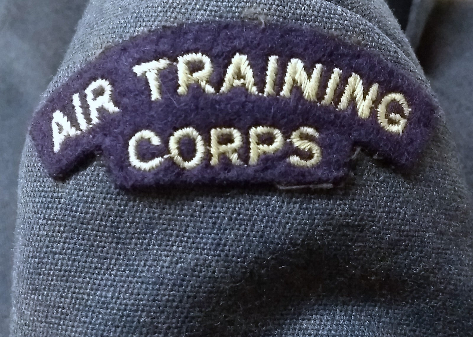 No1 Dress Jacket RAF Royal Air Force Blue Grey Old Pattern With Badges Present