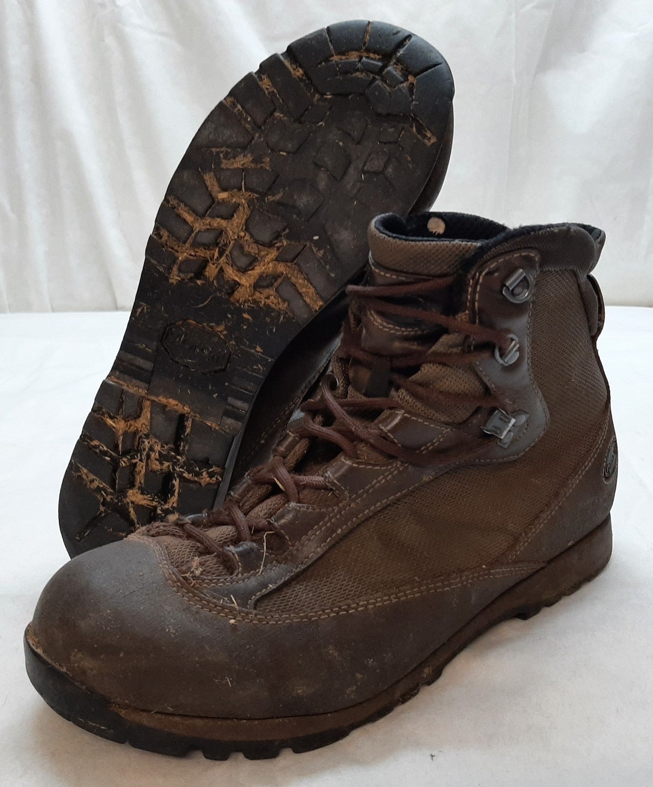 AKU MVP Boots Lined GTX Combat With Vibram Soles Genuine British Army Spec 10M
