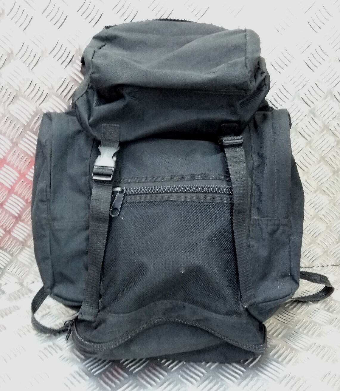 British Army 30 litre Black Field Daysack Rucksack Backpack