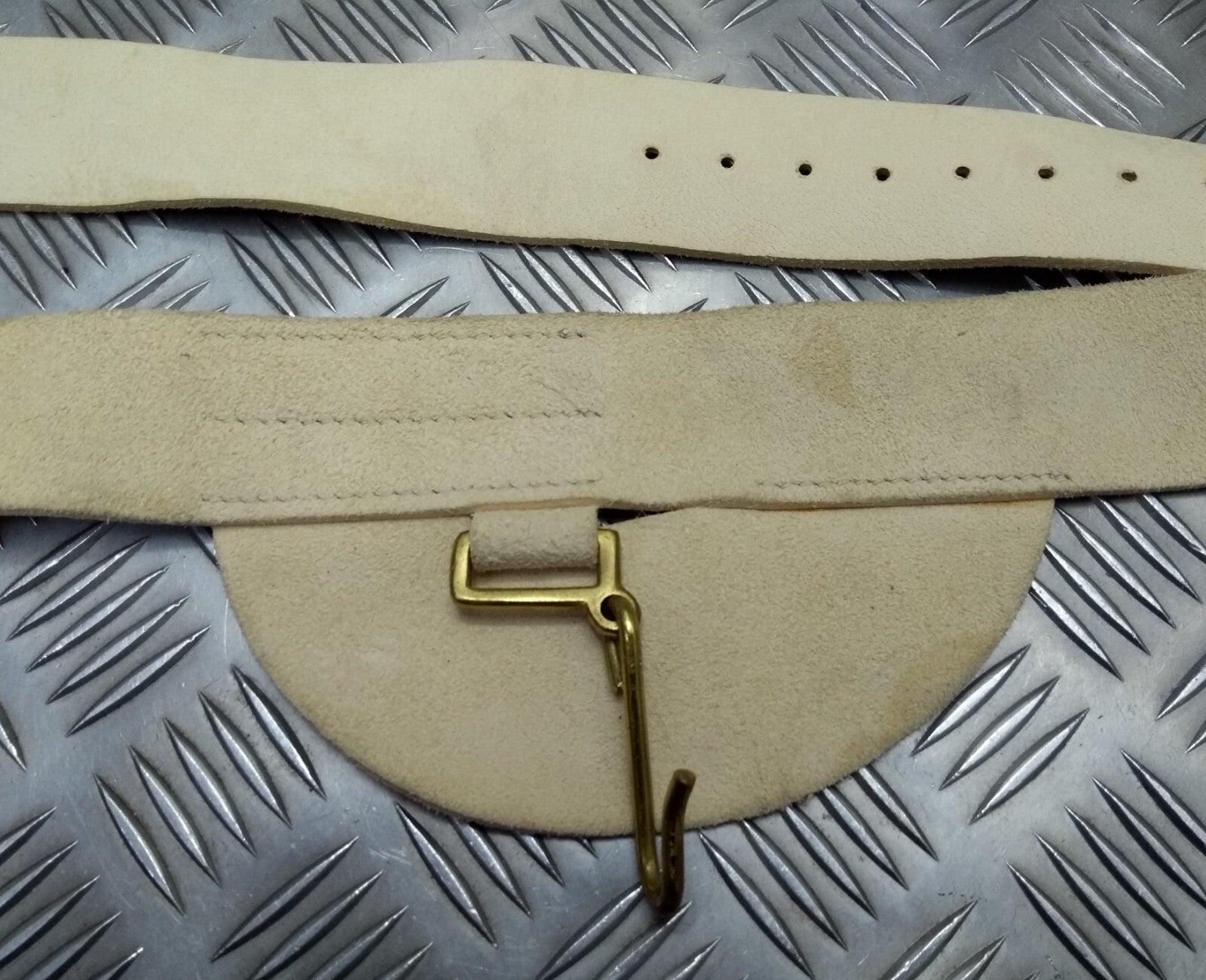 No2 Buff Leather Household Cavalry Waist Belt Incomplete Unfinished H Cav