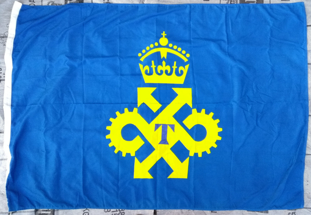 Queen's Award for Technological Achievement Flag 6ft x 4ft / 180cm x 120cm
