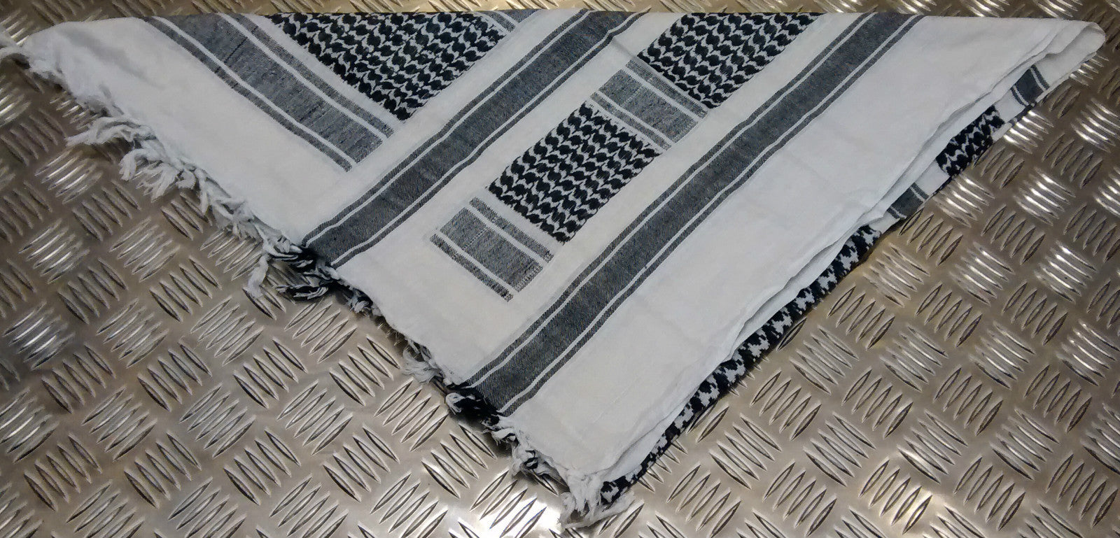 100% Cotton Shemagh / Arab Scarf / Pashmina / Wrap / Sarong Black on White - NEW