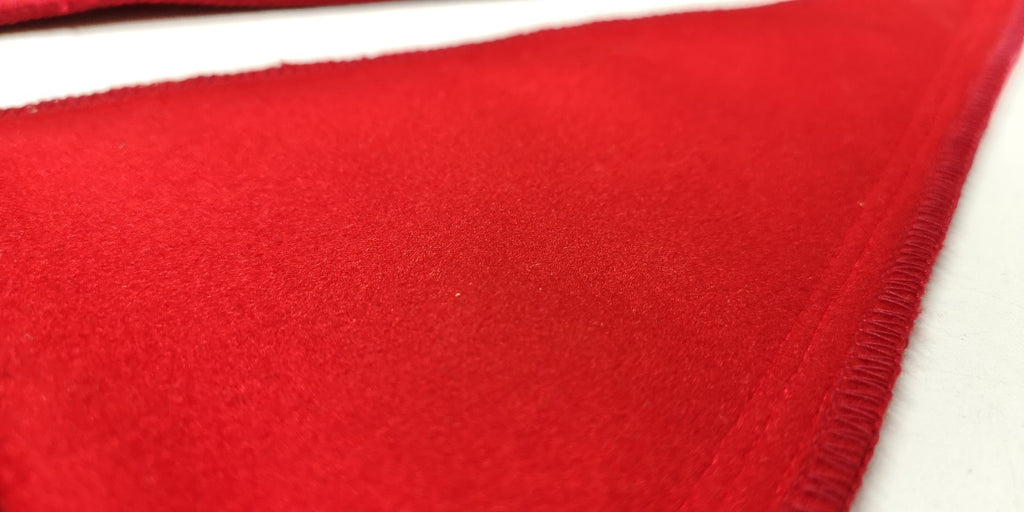 Distinguishing Signalling Plain Red Triangle Flag Pennant 25 x 15cm