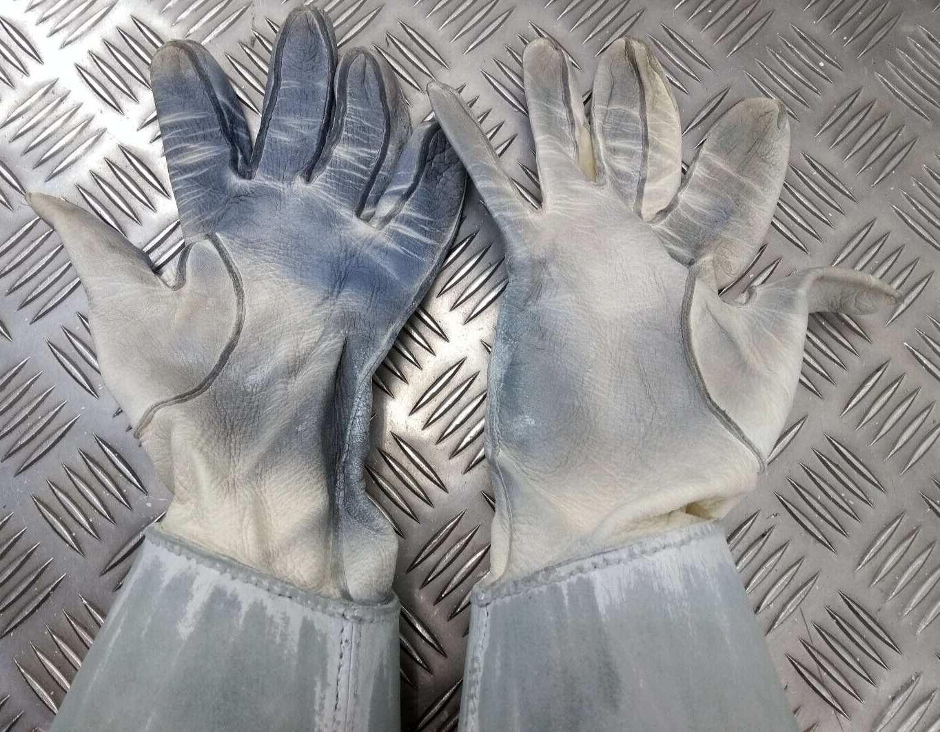 British Army Household Cavalry White Leather Gauntlet Parade Gloves Size 9