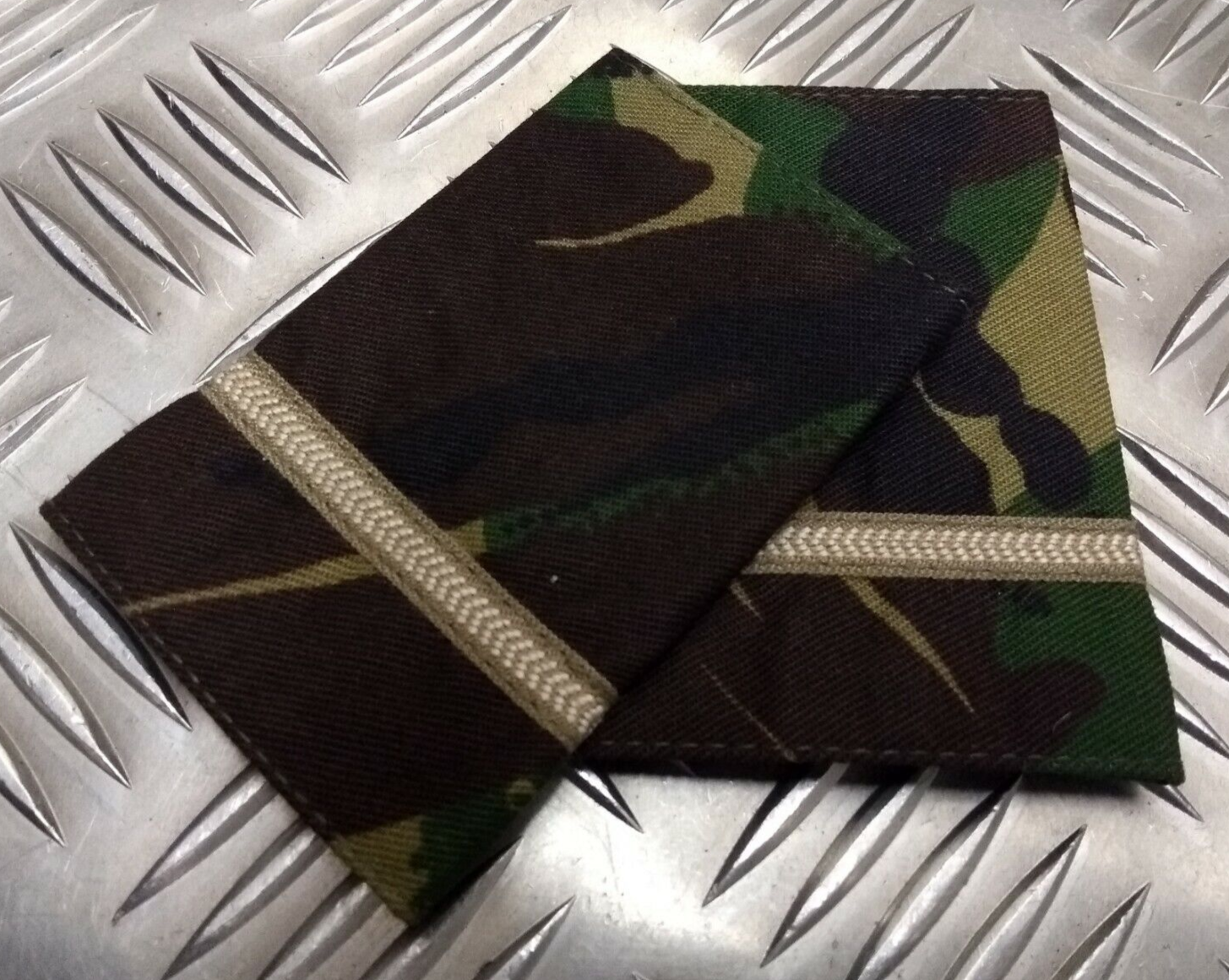 Pilot Officer Slide RAF Royal Air Force & Regiment Officers Rank Epaulettes DPM Camo - NEW