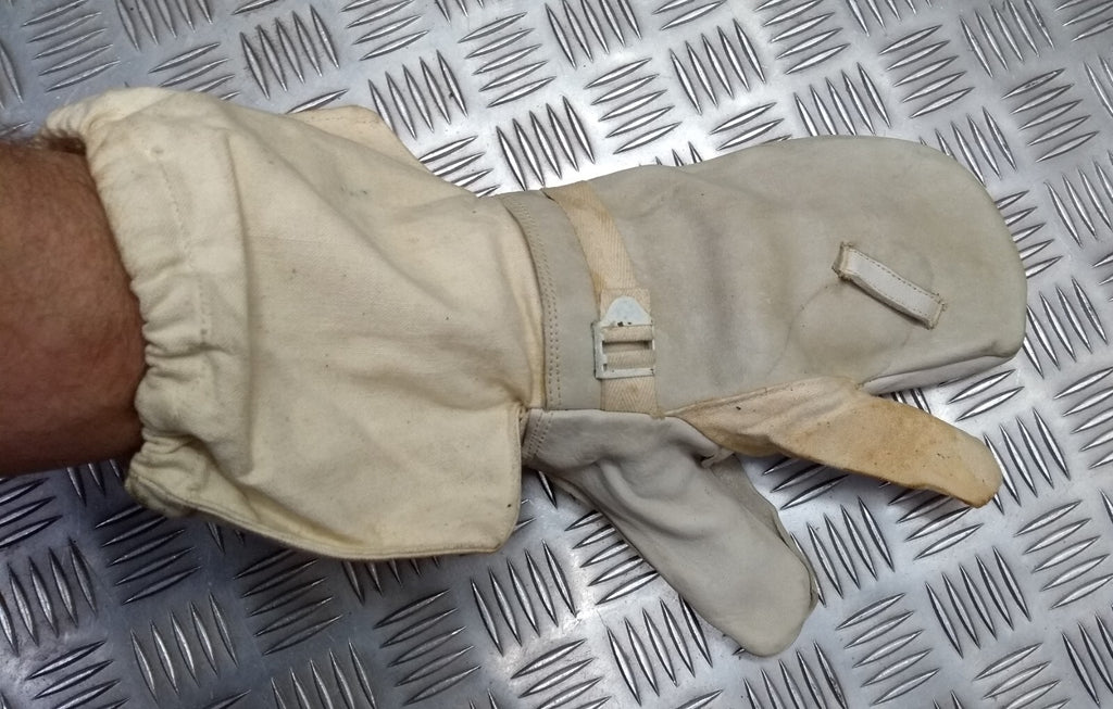 Vintage Arctic Mitts British Army issue Canvas & Chrome Leather & Trigger Finger