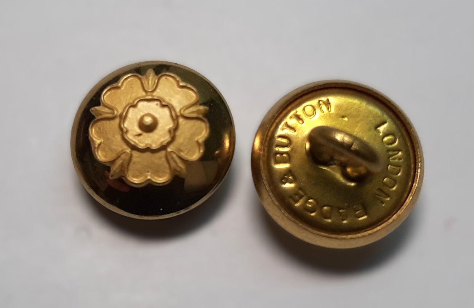 QLR Buttons British Queen's Lancashire Dress Small x 2