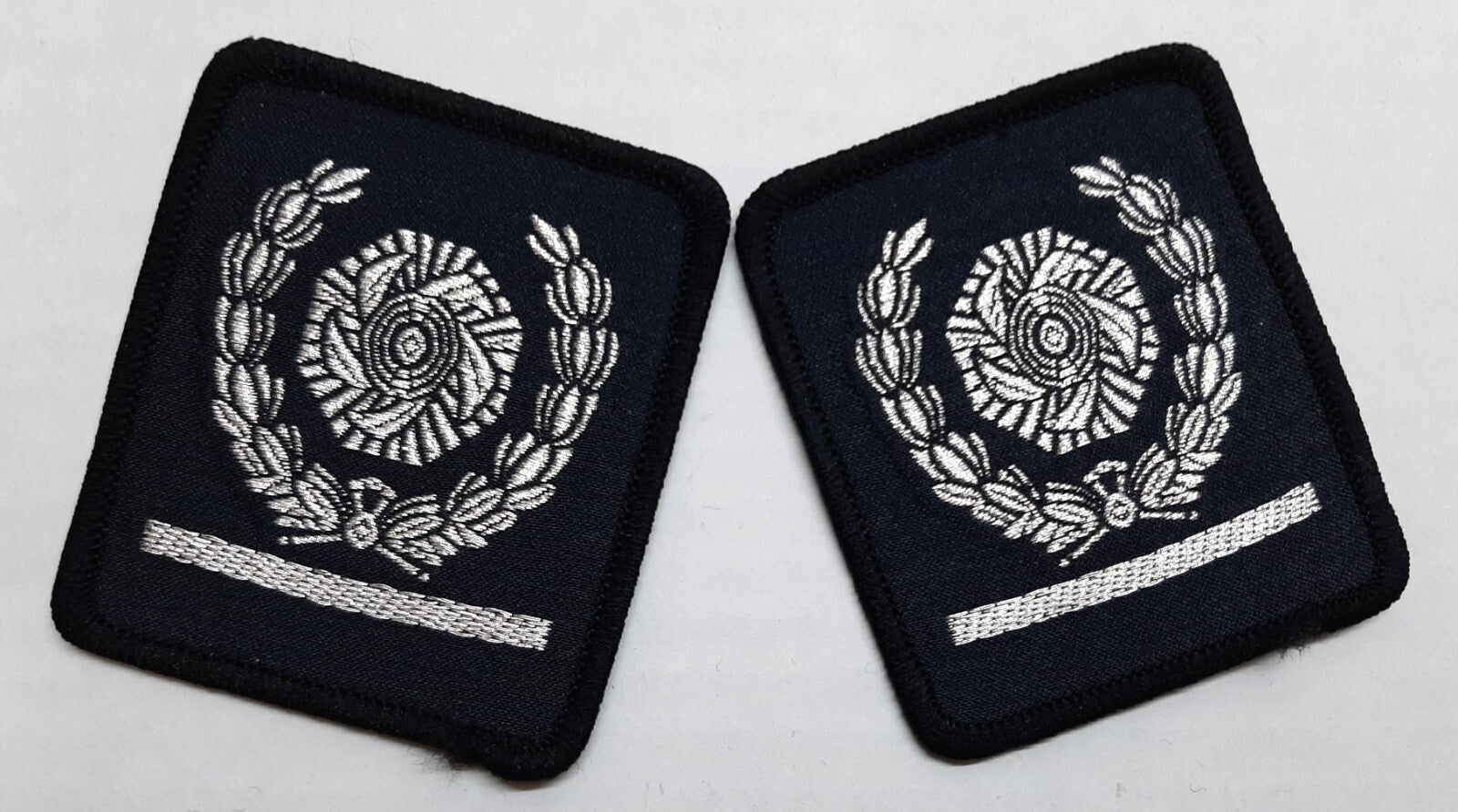 Impeller Laurel Wreath 1 Bar British Service Sew on Badges /Patches 1 Pair