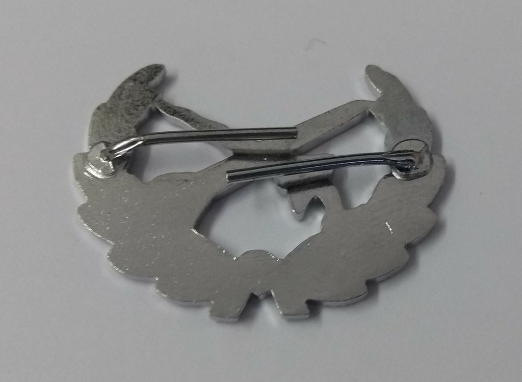 Sword & Scabbard Crossed Chrome Prong Back Obsolete Pattern- NEW