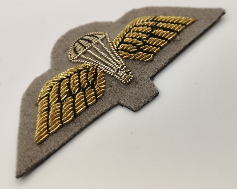 Parachutist Wings Badge British Embroidered Gold on Grey